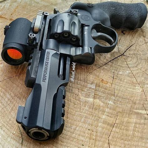 327 Federal features a short 1. . Smith and wesson 327 trr8 accessories
